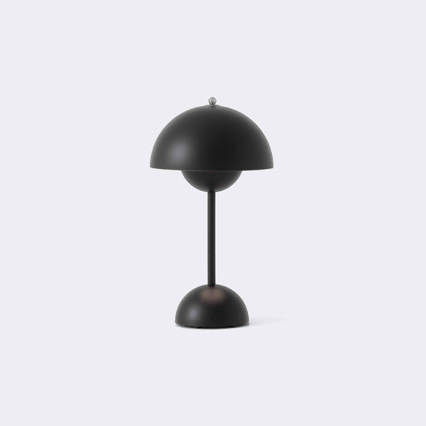 &Tradition Flowerpot Table Lamp Portable VP9 Matt Black